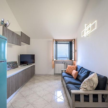 Ferienwohnung La Mansarda Sopra Campo Pisano - Genovainrelax Exterior foto